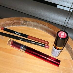 Revlon Lot of 4 Unused Unsealed Lipsticks & Lipliners